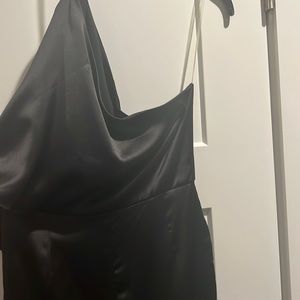 One sleeve black dress
